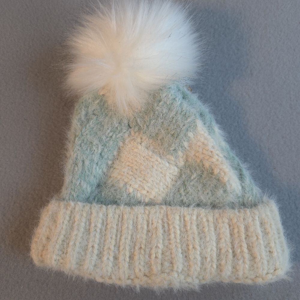 Justin & Taylor Cozy Knit Pom-Pom Beanie for Kids - Mint Green and White NWT